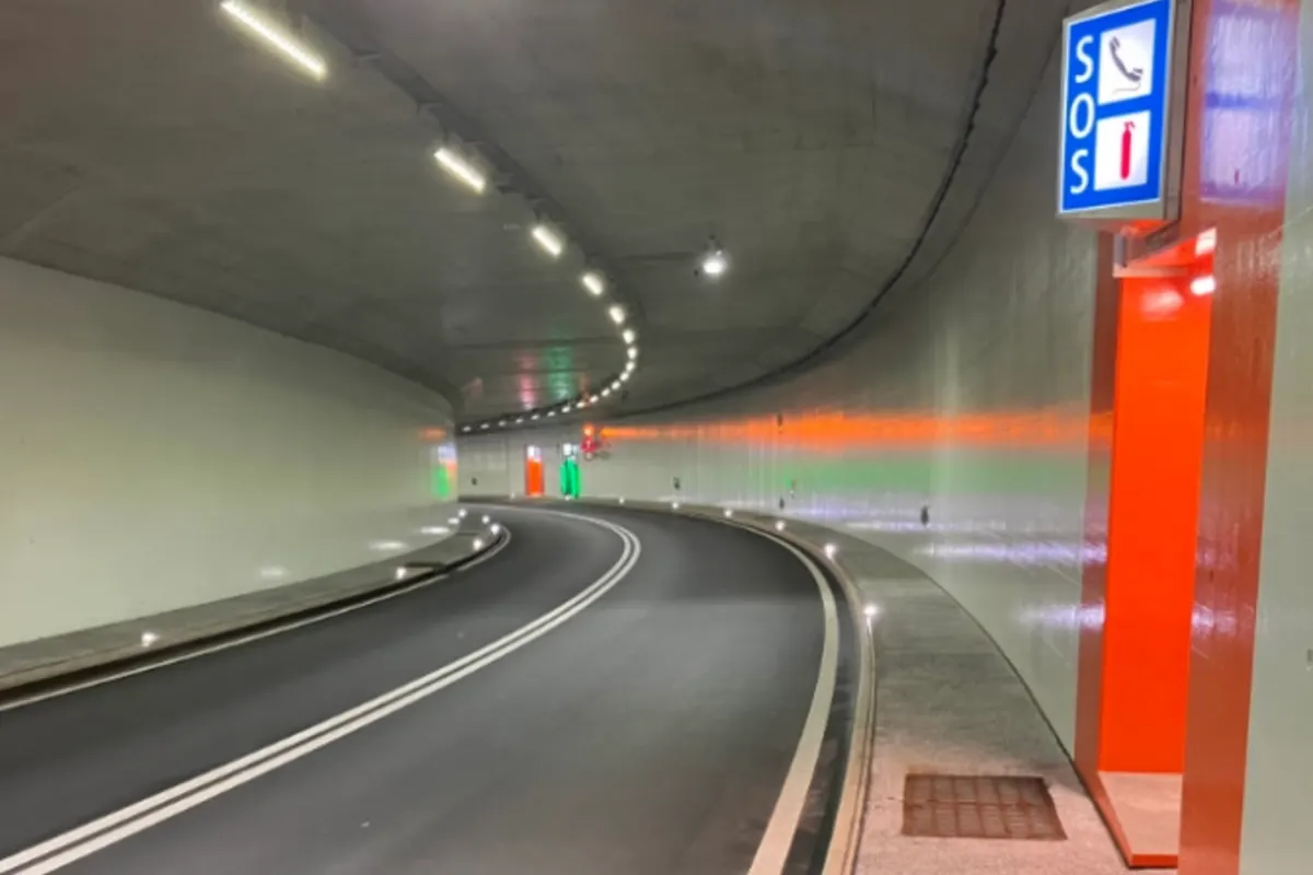 Baar ZG - Sperrung des Tunnels Geissbüel 