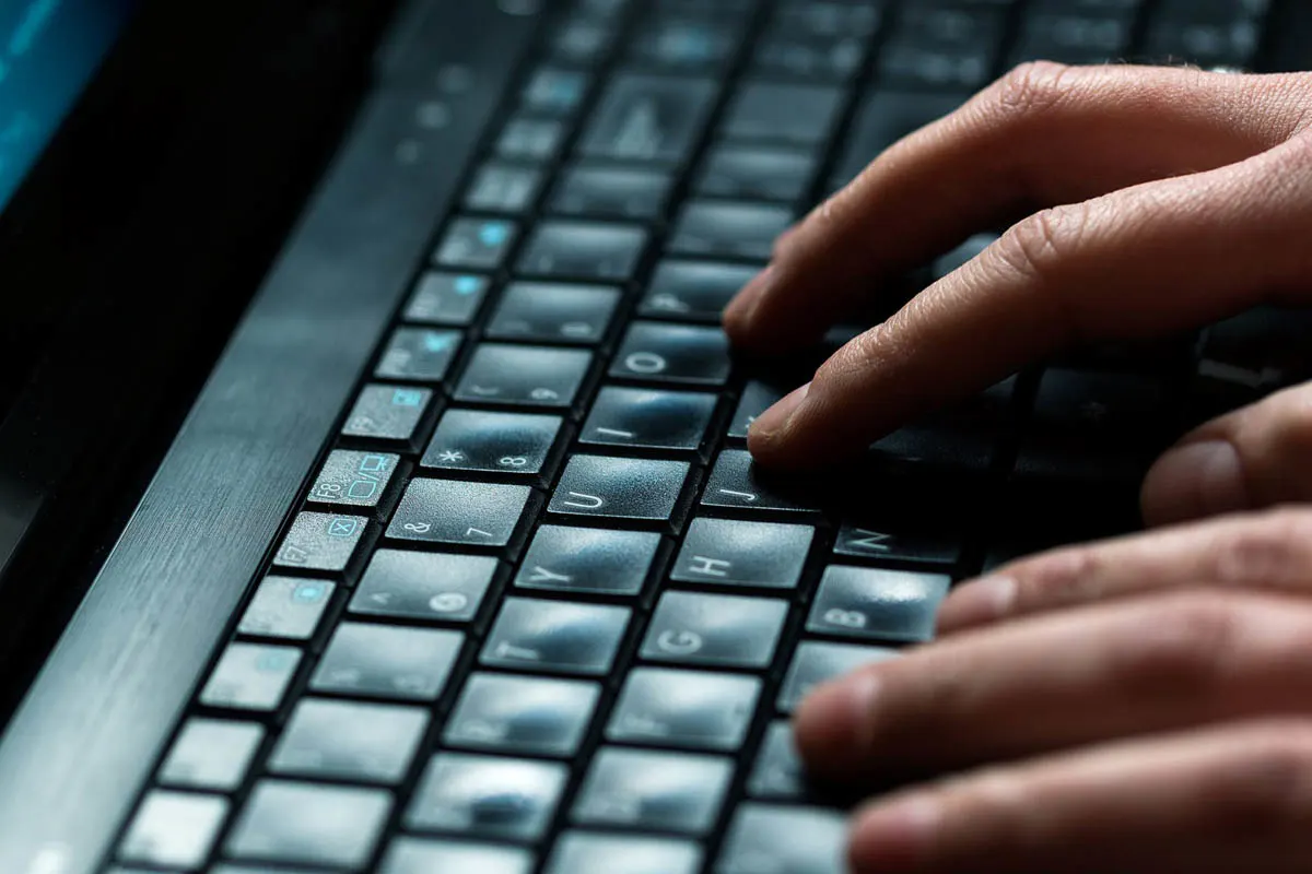Was ist Hacking und Malware?