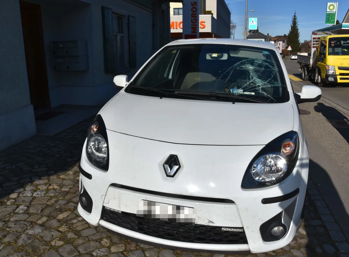 Bütschwil SG - Fussgänger von Auto erfasst - blendende Sonne war der Grund