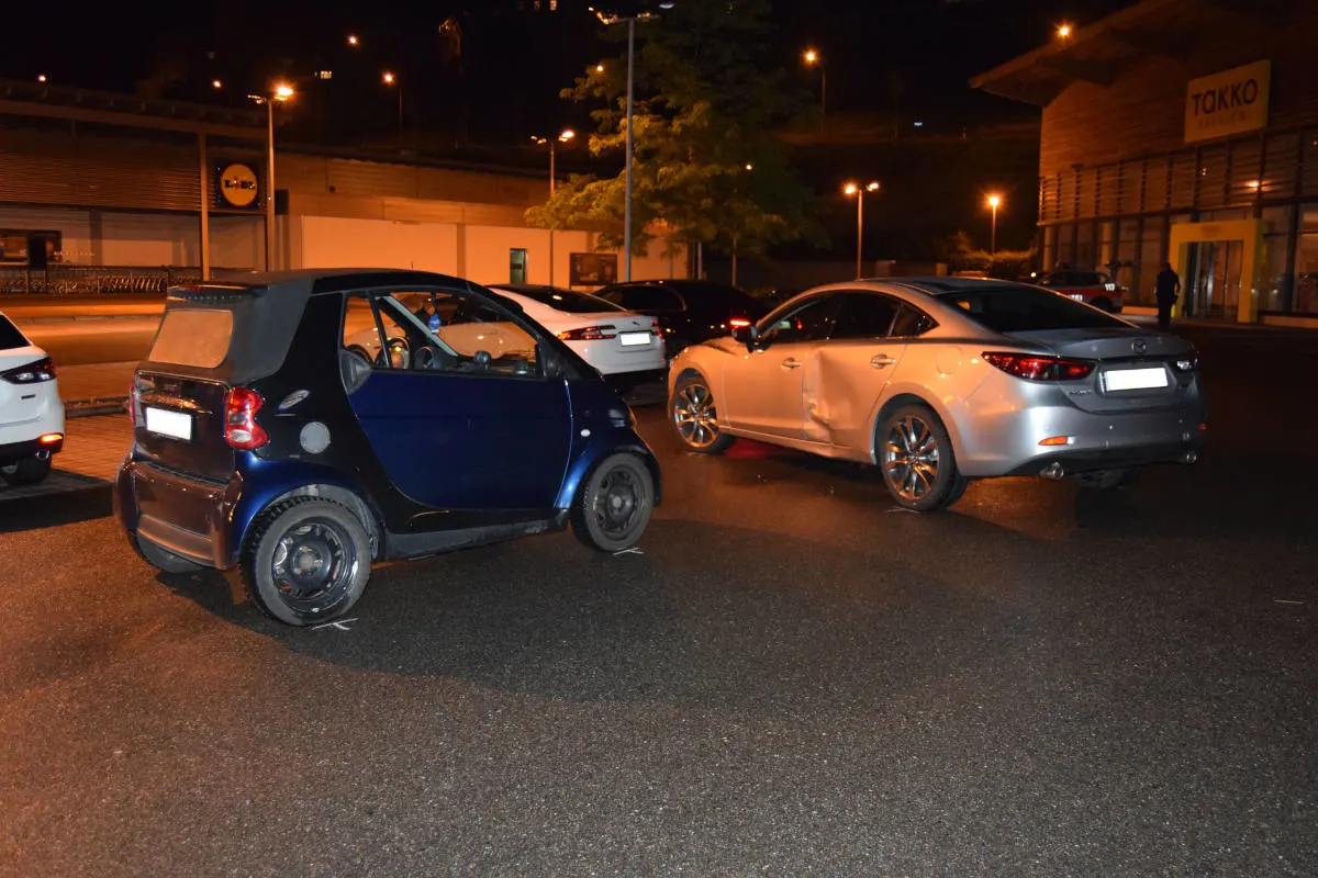 Herisau AR - Verkehrsunfall zwischen zwei Personenwagen