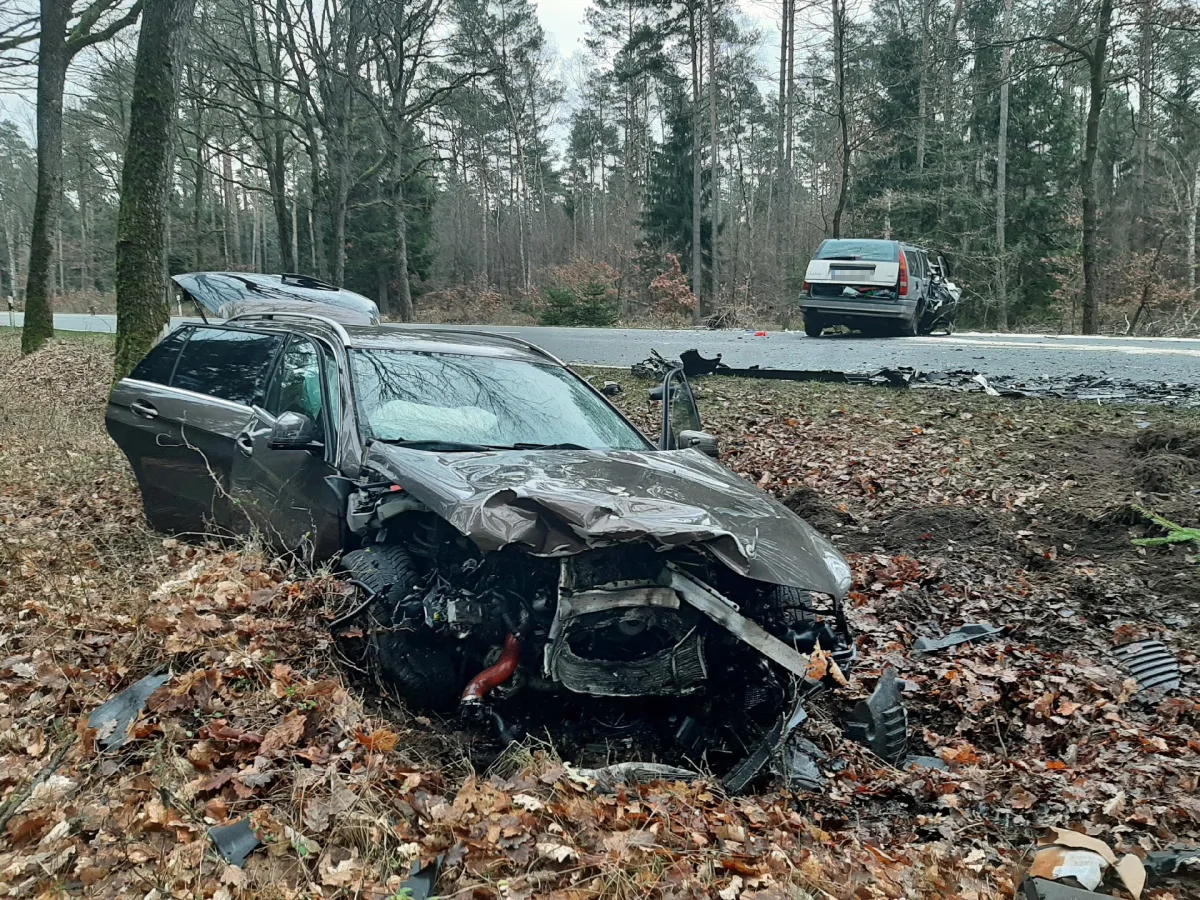 Eschede-Weyhausen – Verkehrsunfall mit zwei schwer verletzten Personen