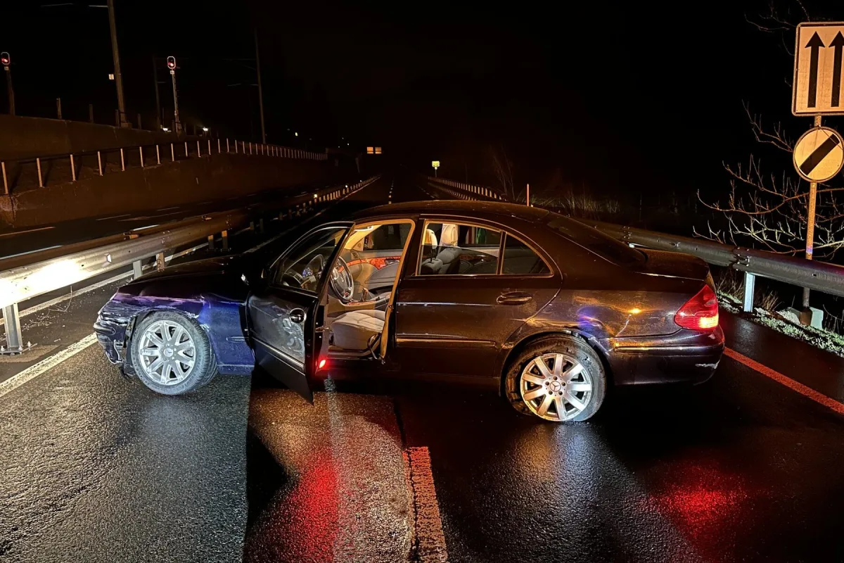Biberbrugg SZ – Lernfahrer (19) baut Unfall mit geklautem PW