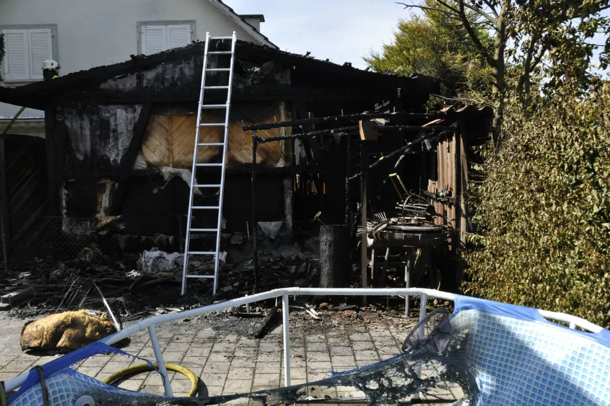 Wangen bei Olten SO - Brand eines Gartenhauses
