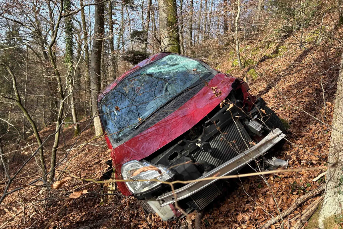Laufenburg AG – Neulenker verursacht Unfall mit Überschlägen