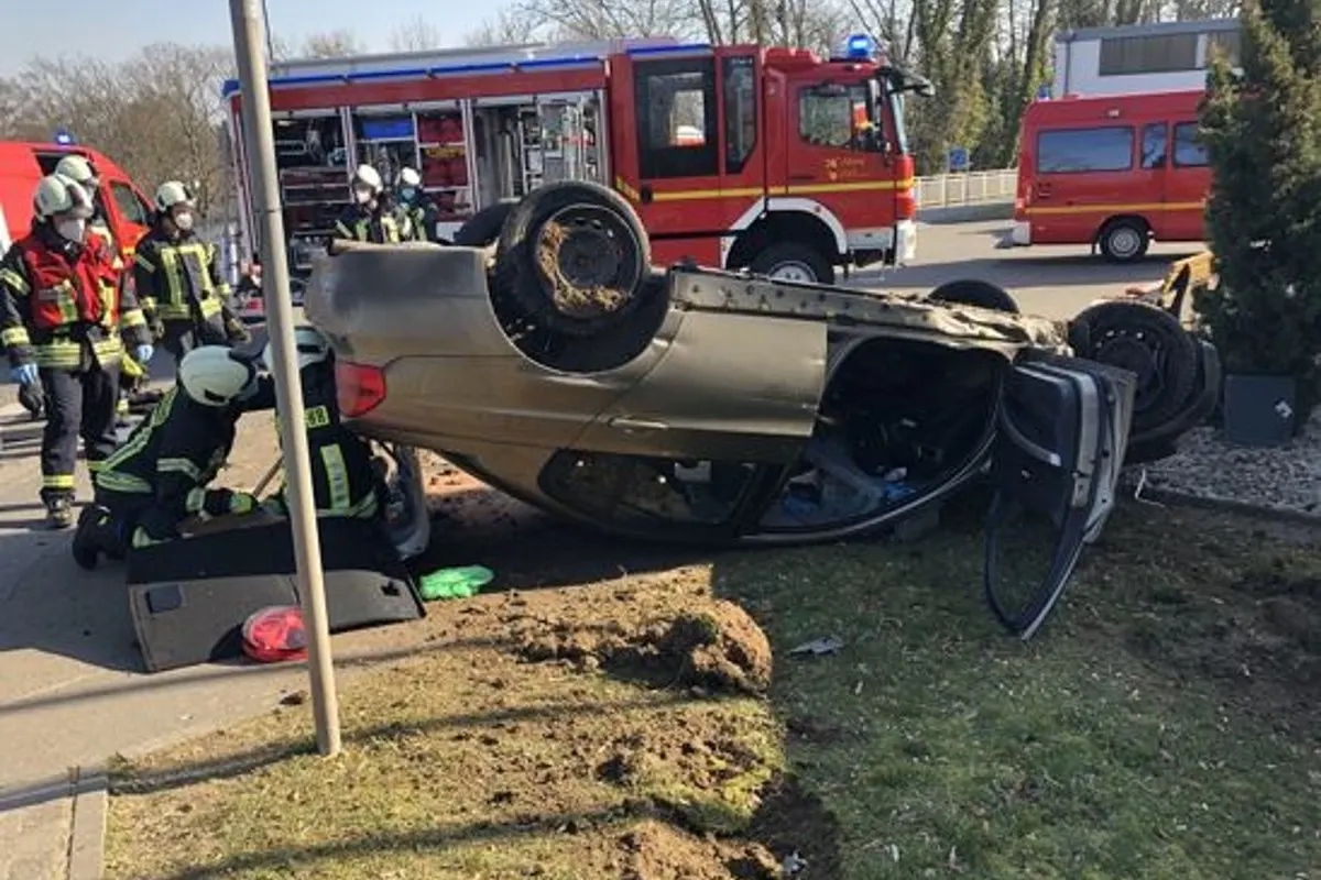 Alzey - Mit 1,32 Promille überschlagen