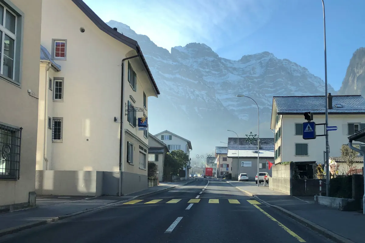 Netstal GL - Fussgängerin angefahren