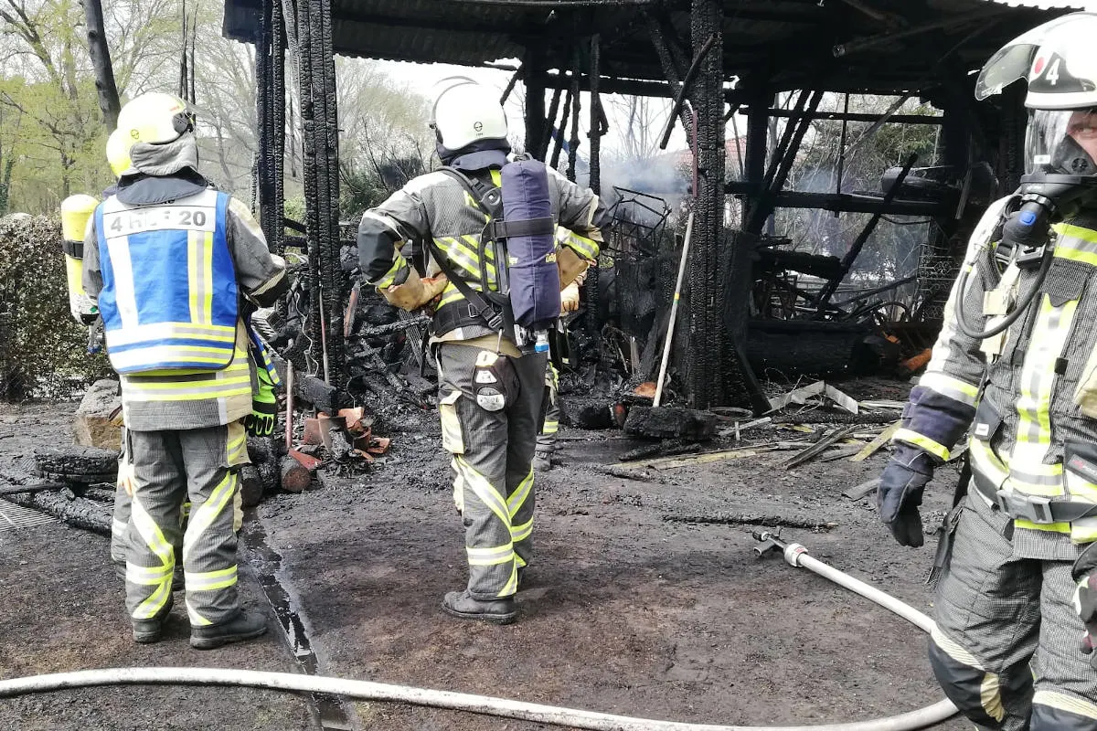 Hünxe – Scheunenbrand mit Folgeeinsatz