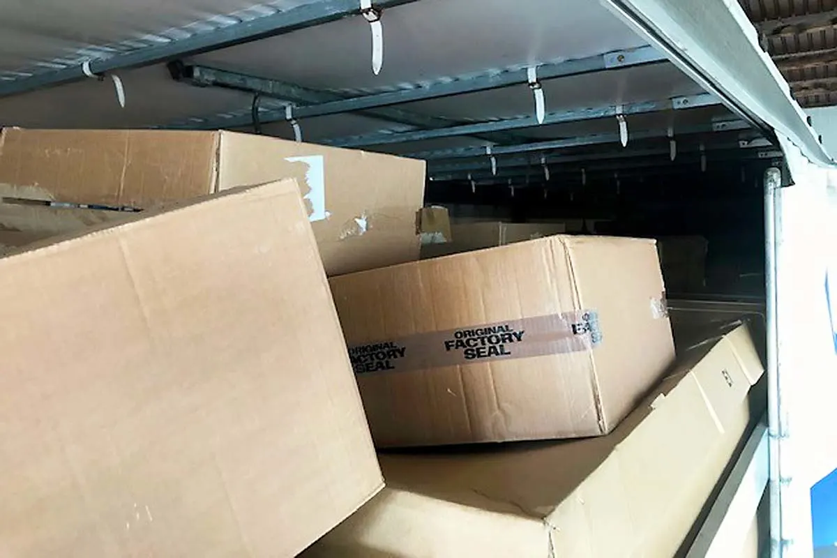 Landshut - Zöllner gelingt großer Fang - Über 575.000 Zigaretten sichergestellt
