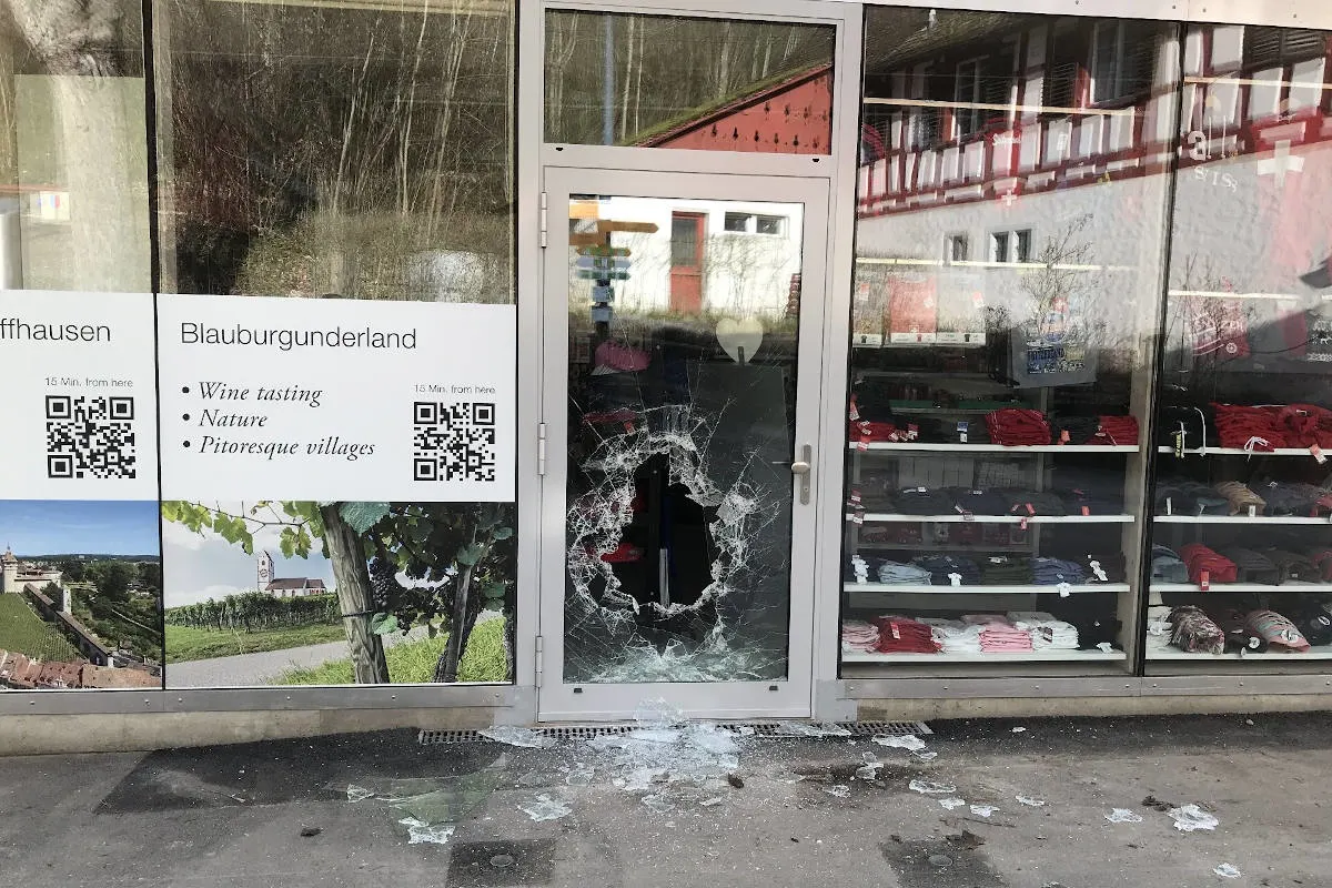 Neuhausen am Rheinfall SH – Zeugenaufruf zu Einbruchdiebstahl