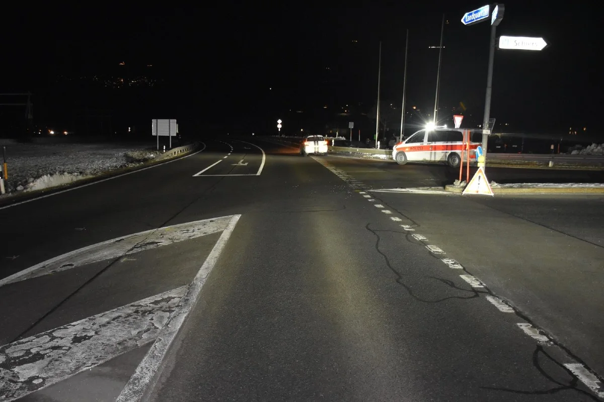 Schiers GR - Auffahrkollision wegen Wendemanöver