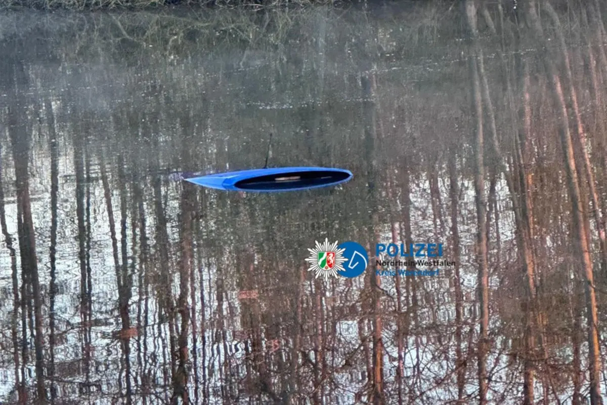 Sendenhorst – Pkw landet in Teich am Meerbach