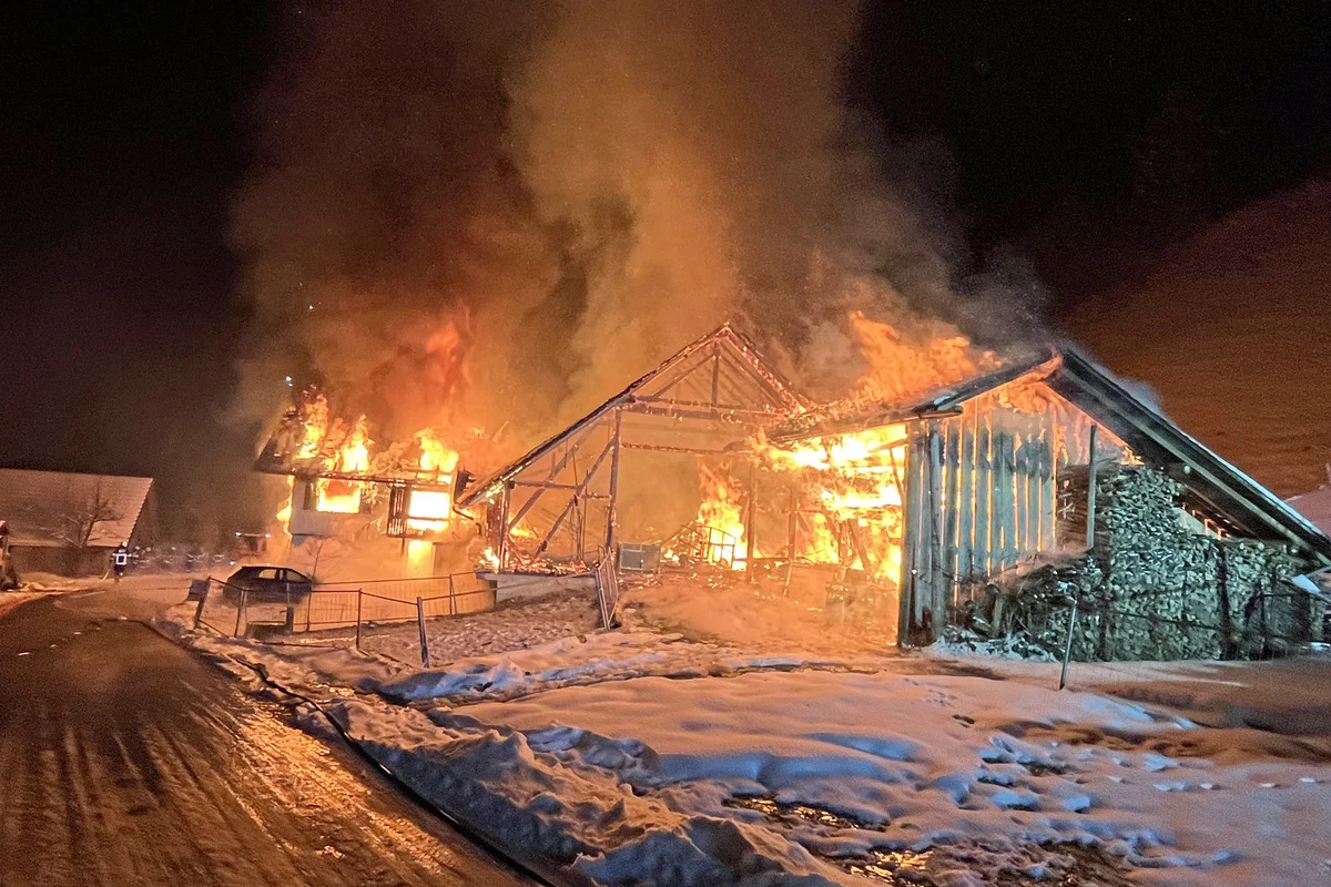 Wiggen LU - Drei Personen nach Brand vermisst