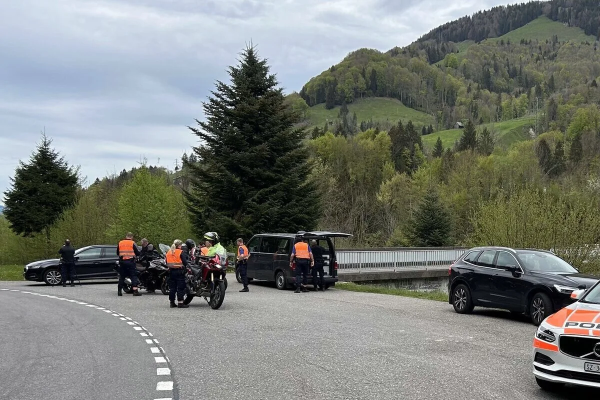 Kanton Schwyz - 21 Ordnungsbussen bei Verkehrskontrollen ausgesprochen