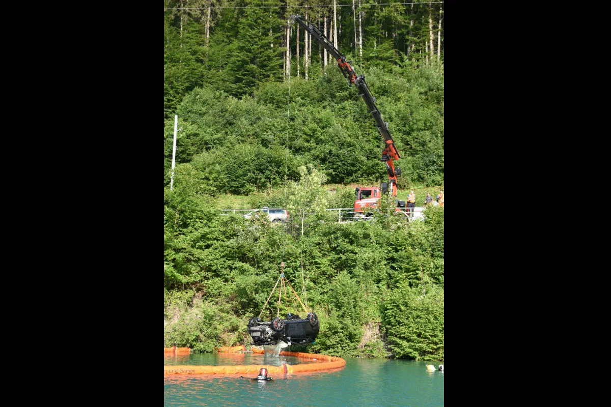 Lungern OW - Selbstunfall endet tödlich im See