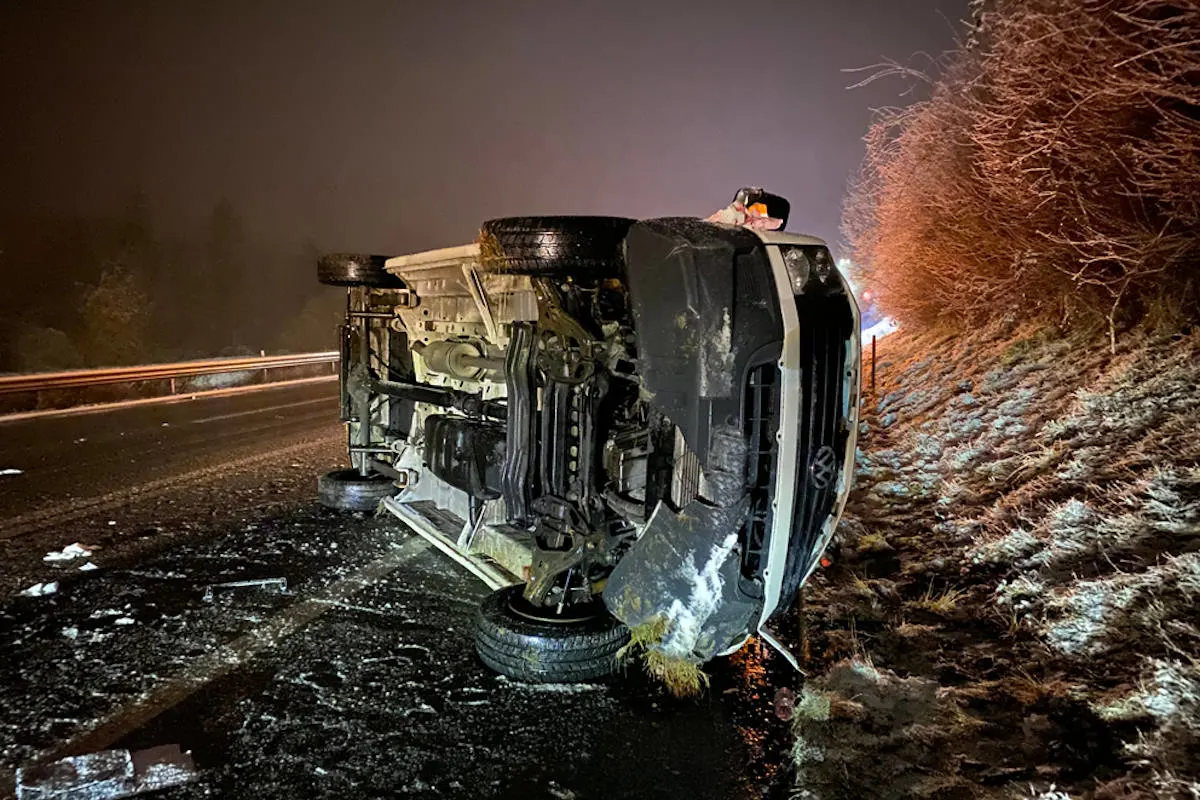 A2 Sempach LU – Unfall mit Lieferwagen auf der Autobahn