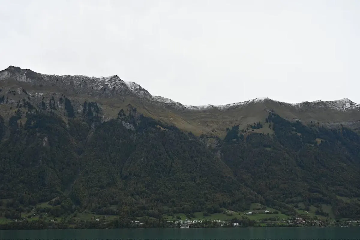 Oberried am Brienzersee BE - Wanderer stürzt in den Tod