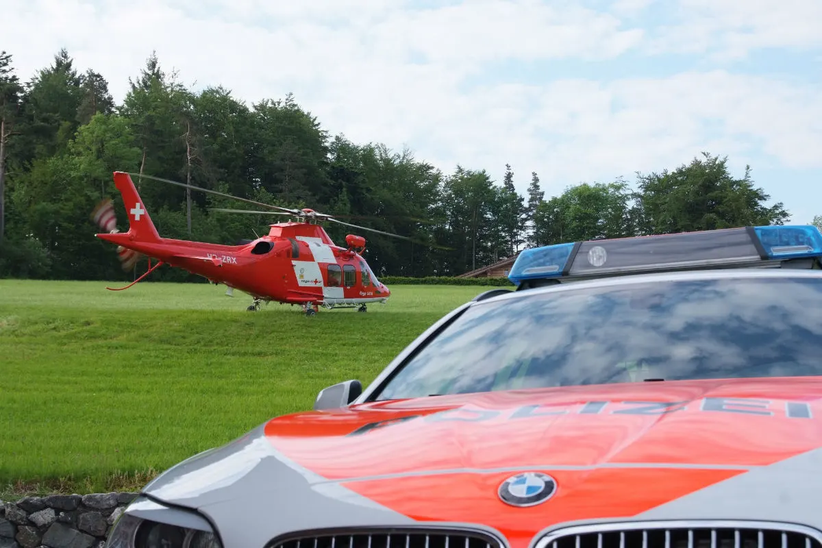 Rega im Einsatz in Langenthal BE - Velofahrer schwer verletzt