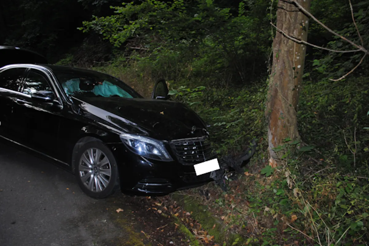 Heftiger Unfall Rüdlingen SH – Alleinunfall mit beträchtlichem Sachschaden