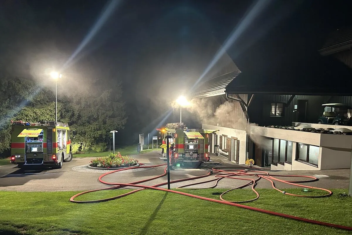 Schönenberg ZH – Millionenschaden bei Brand im Golfclub