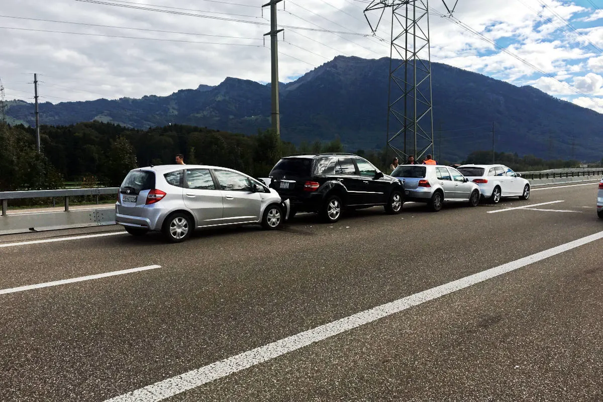 A3 Bilten GL - Auffahrunfall auf der Autobahn 