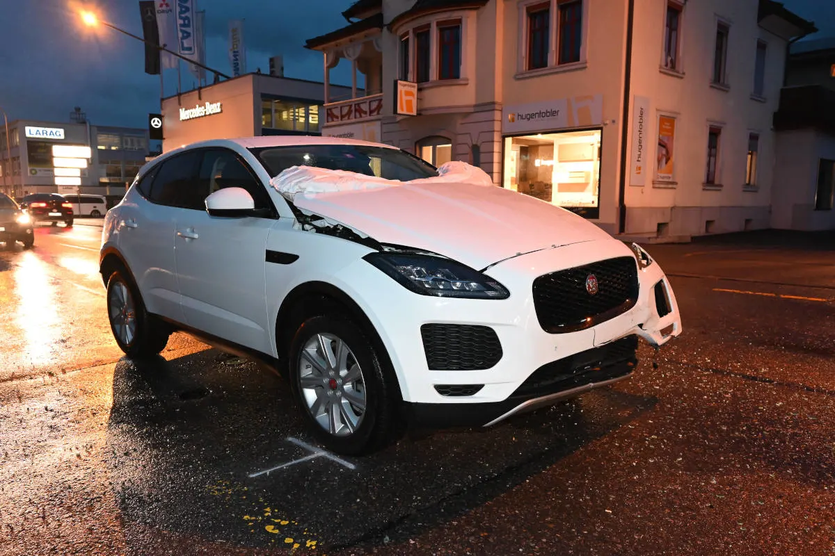 Wil SG – Autofahrer bei Unfall verletzt