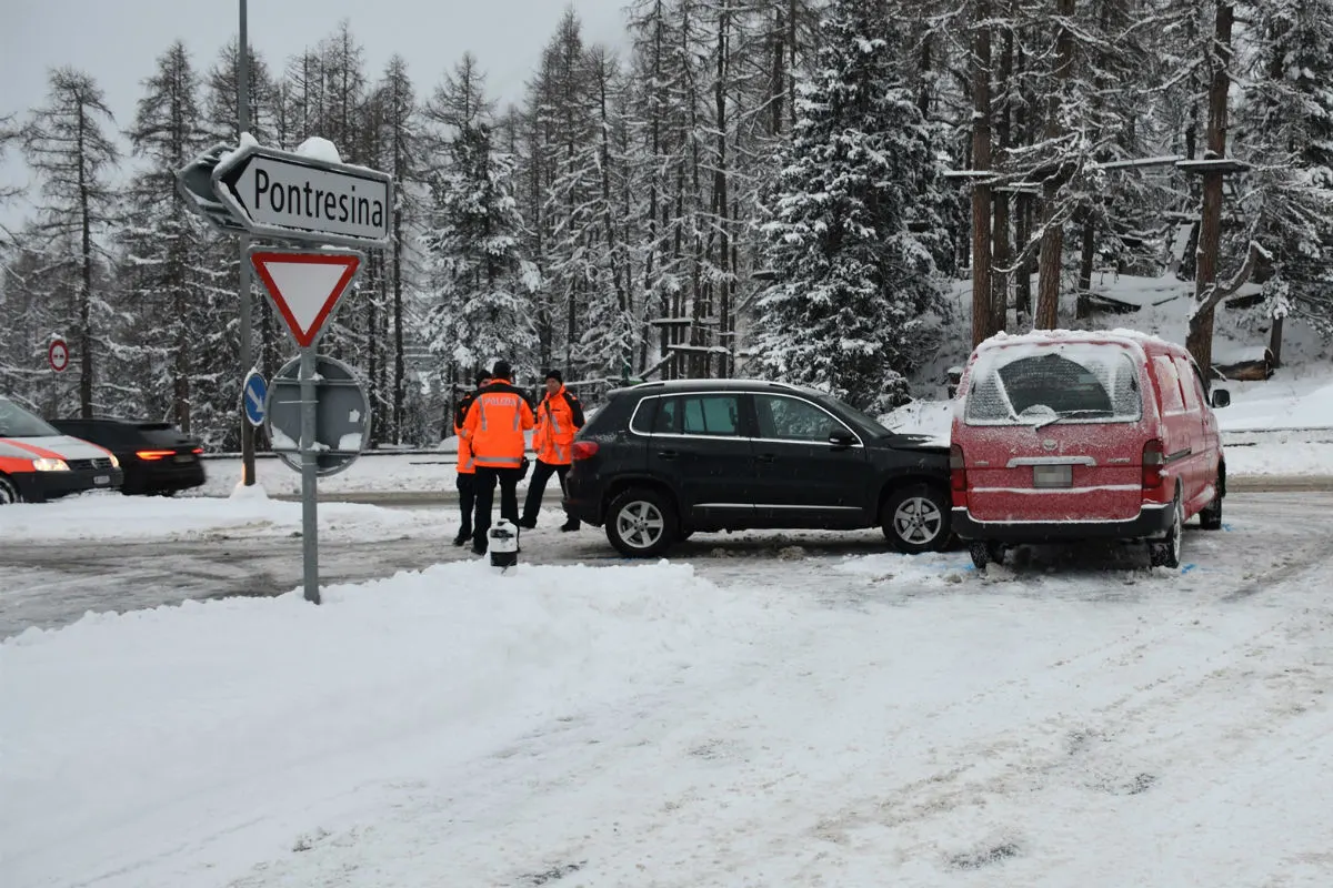Pontresina GR - Ein Leichtverletzter bei Verkehrsunfall