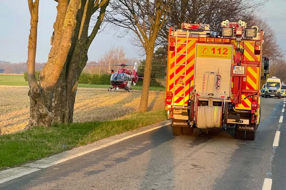 Ratingen – Schwerer Unfall zwischen Pkw und Roller