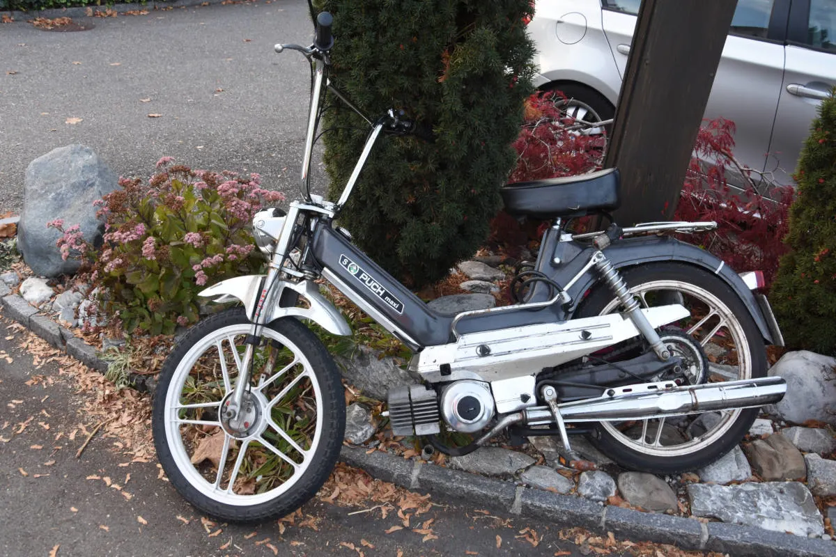 Wil SG - Unfall zwischen Mofa und Auto