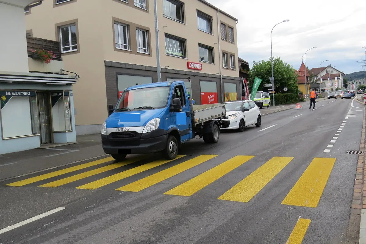 Unterkulm AG  - Auffahrunfall durch Lernfahrerin