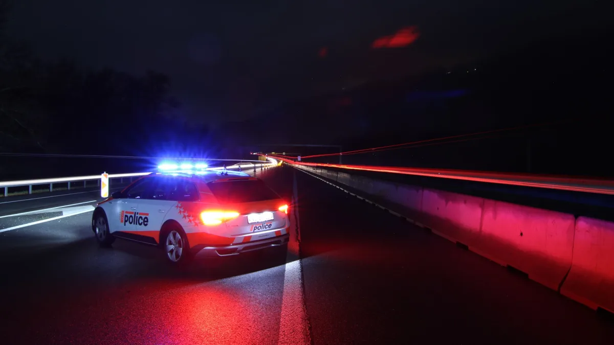 Venthône VS – Fluchtversuch nach Einbruchserie: Polizei verfolgt mutmassliche Täter auf der A9