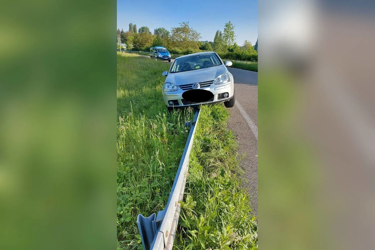 Freiburg-Dietenbach – Berauschter Autofahrer begeht Unfall und flieht