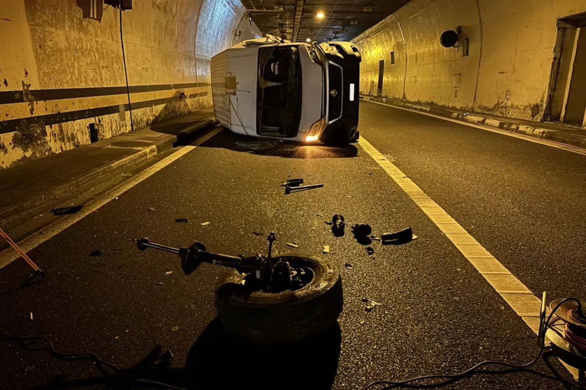 Leissingen BE – Zwei Verletzte bei Unfall vor Leissigentunnel