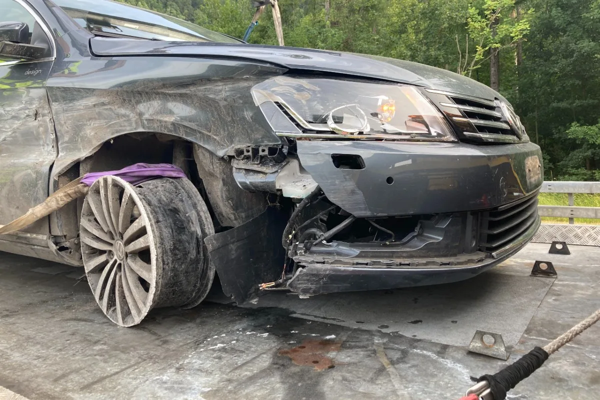 Mollis GL - Unfall auf der Autobahn A3