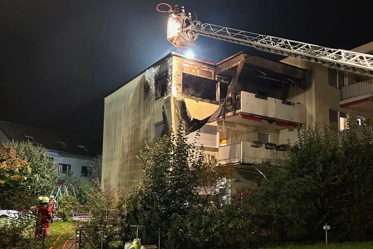 Pfäffikon ZH – Vier Personen durch Brand schwer verletzt