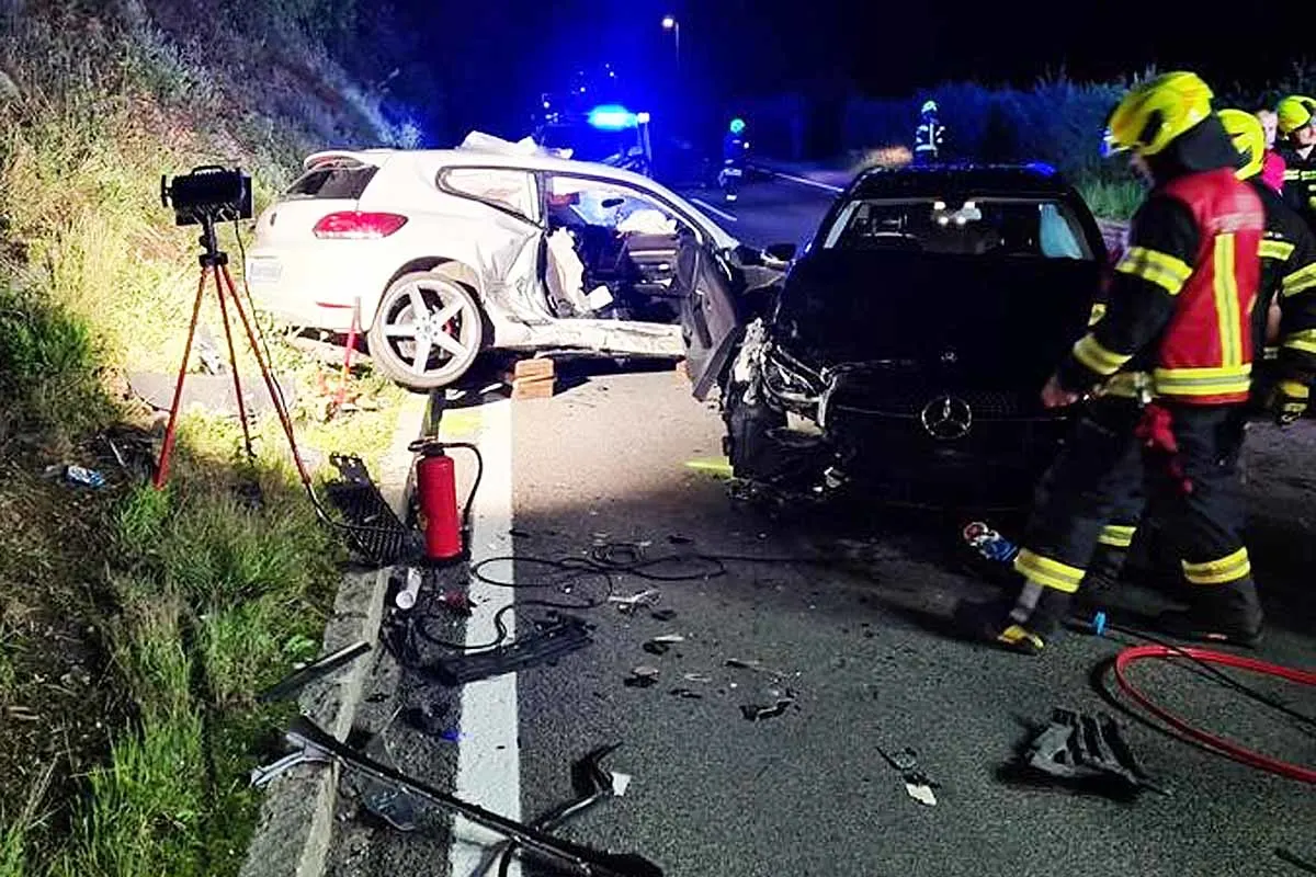 Heftiger Crash in Sierning - Vier Verletzte bei Unfall mit Alkolenker
