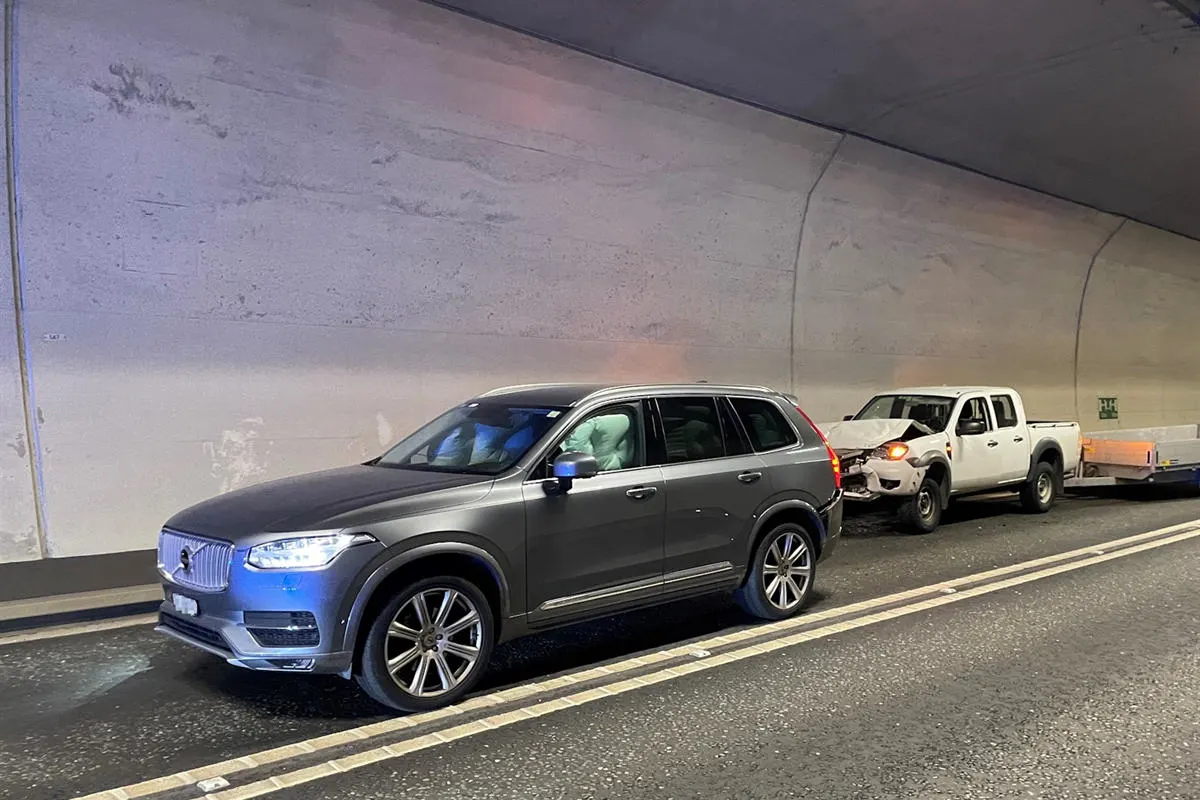 Küblis GR – Auffahrkollision in Tunnel