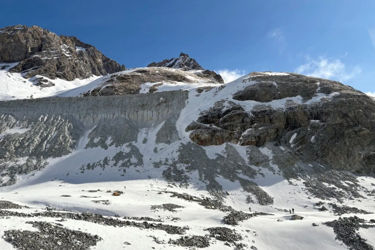 Zermatt VS – Skitourengänger stirbt in der Region Schönbiel