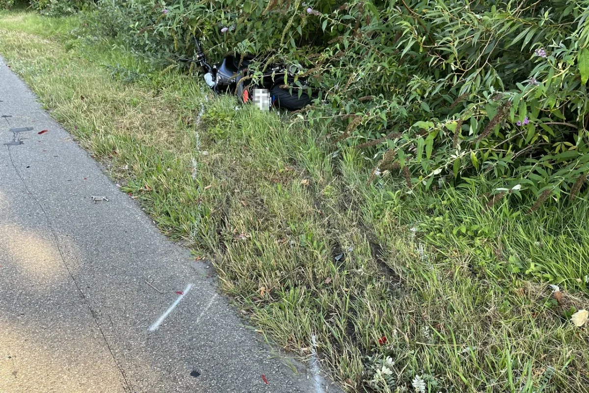  Staad SG - Motorradfahrer nach Zusammenprall mit Auto unbestimmt verletzt