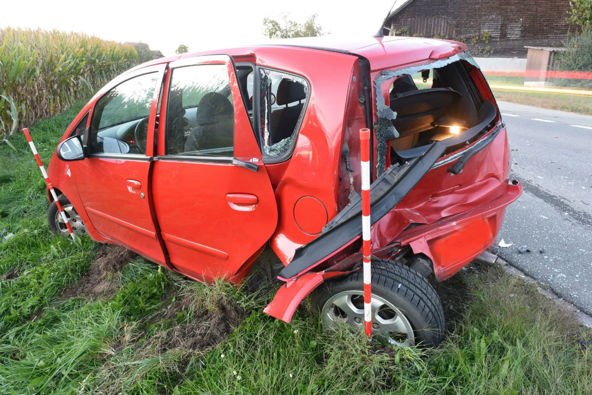 Ballwil LU - Vier Verletzte bei Verkehrsunfall
