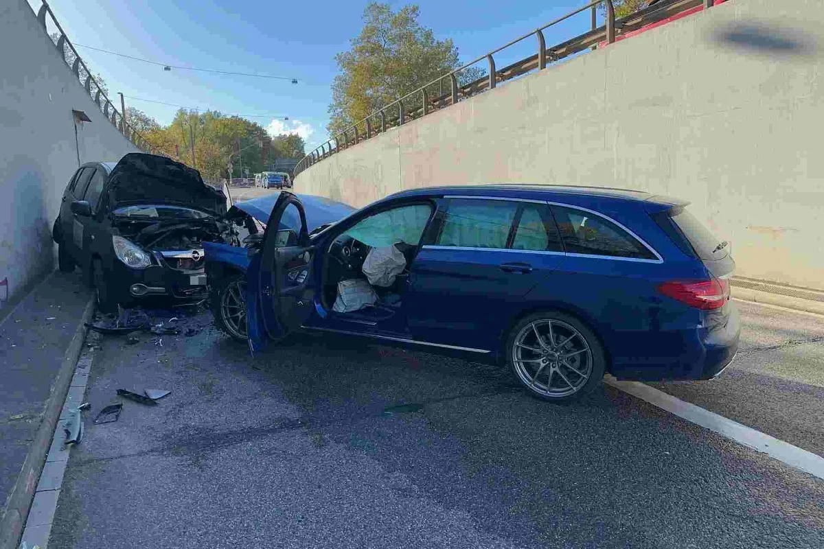 Unfall heute in Basel-Stadt - Frontalkollision fordert Verletzte
