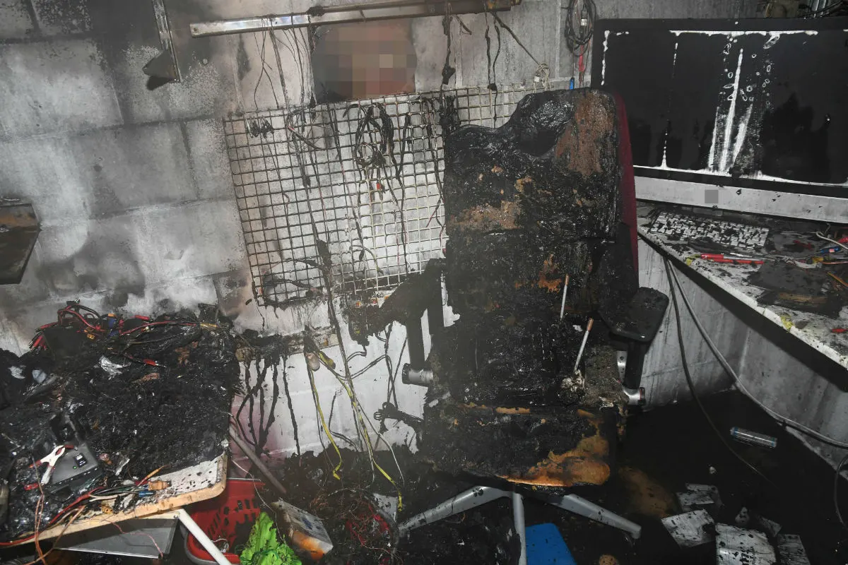Scherz AG - Akku löst Brand aus
