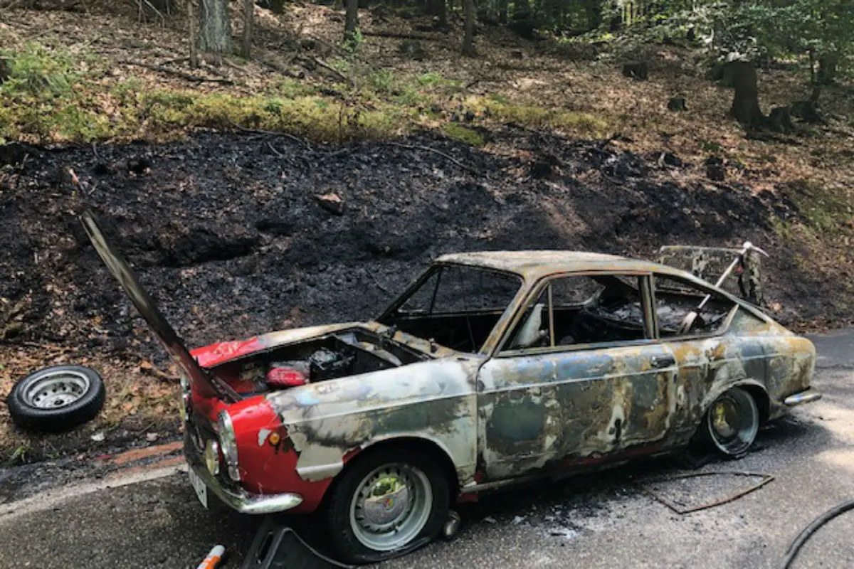 Oldtimer-Klassiker geht in Flammen auf