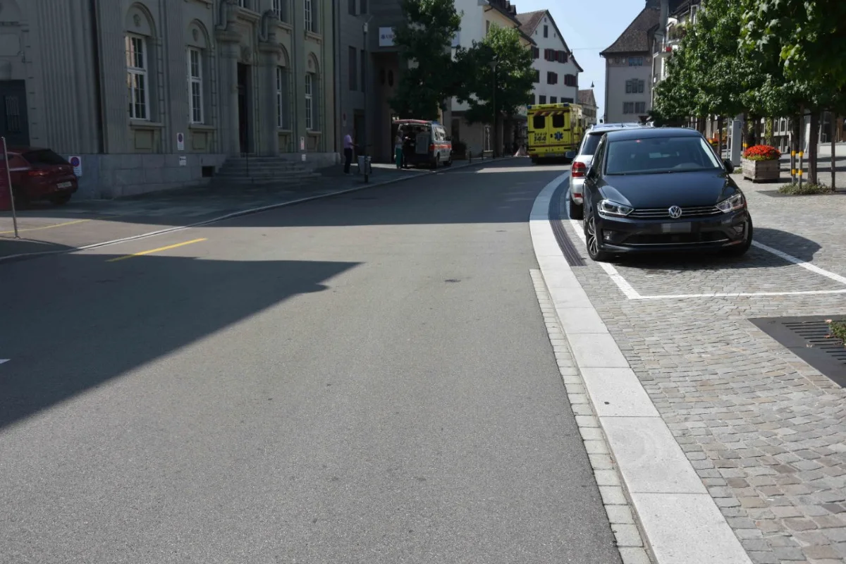 Unfall in Rapperswil-Jona SG  - Mit E-Bike Selbstunfall verursacht