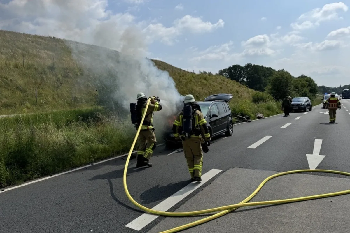 Bremerhaven - Auto in Brand geraten