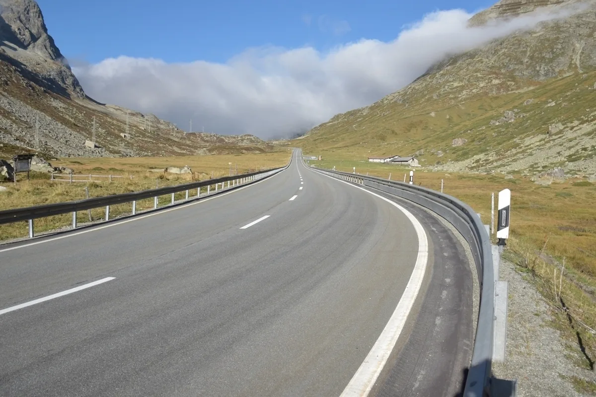 Silvaplana GR – Mit 151 km/h über den Julierpass gerast 