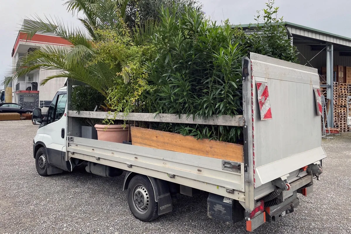 Kradolf TG - Lieferwagen massiv überladen 