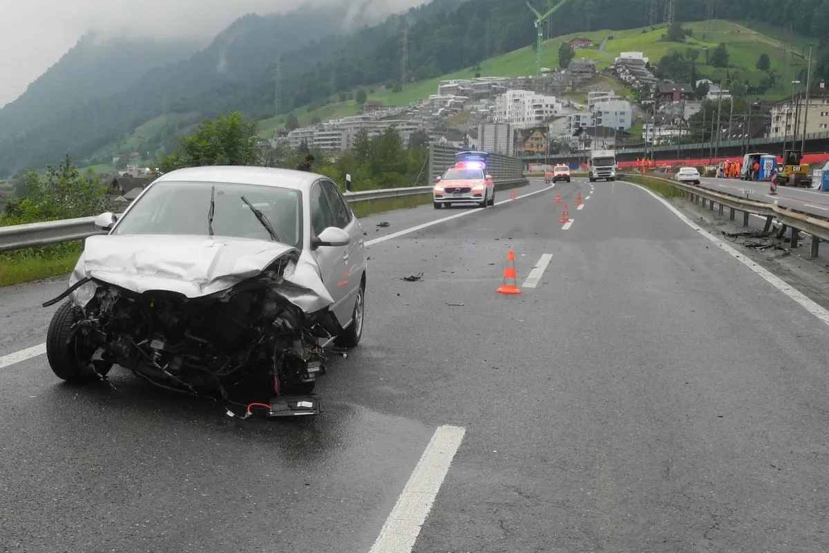 Immensee SZ - Zwei Unfälle auf der Autobahn