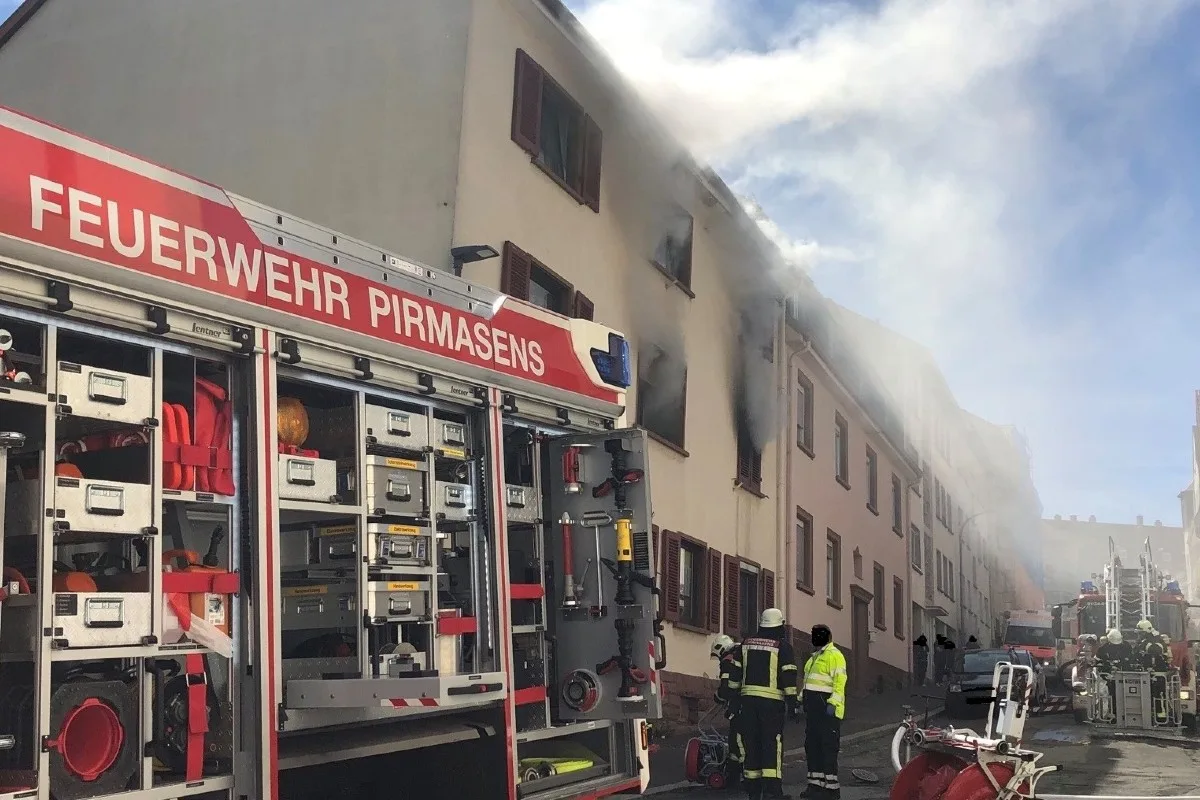 Pirmasens - Wohnung in Wohnblock in Brand geraten