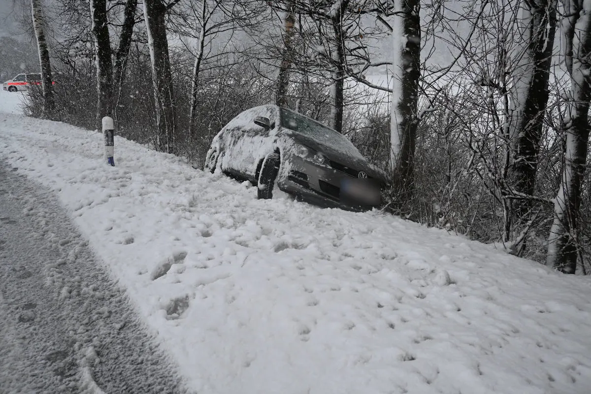 Unfälle in Triesen und Ruggell – Autos von Strasse abgekommen
