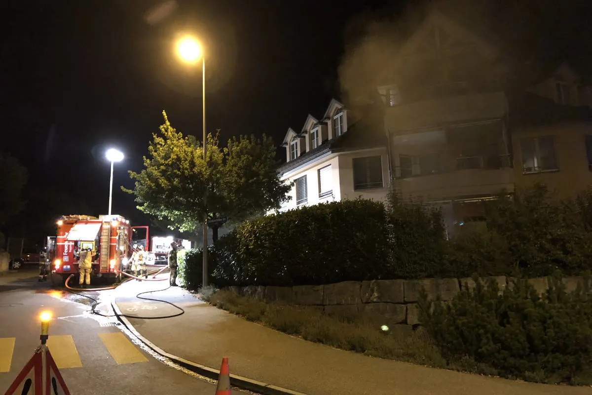 Rapperswil-Jona SG - Tumblerbrand in Mehrfamilienhaus